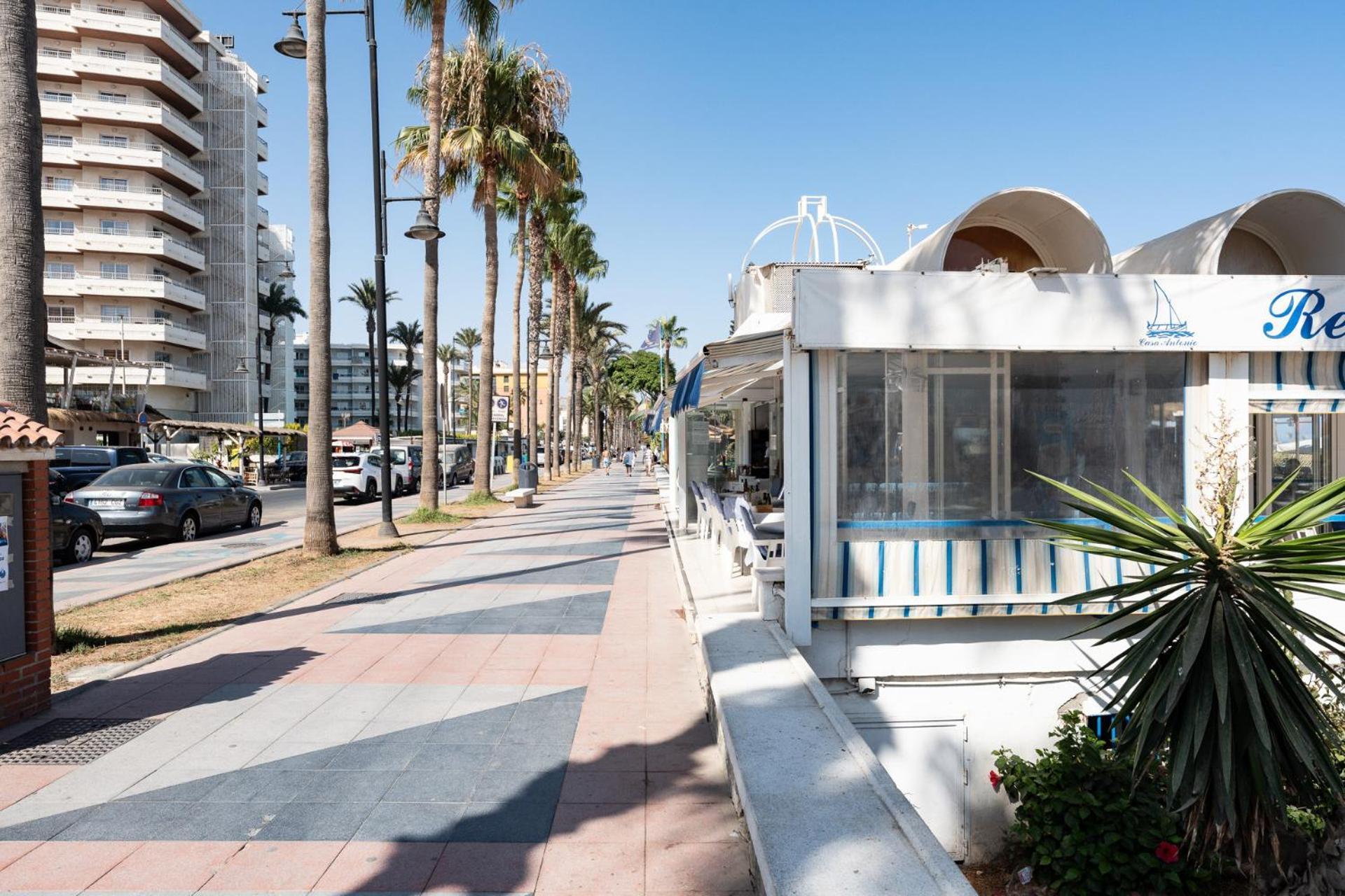 Malagasuite Las Palmeras Torremolinos Exterior photo